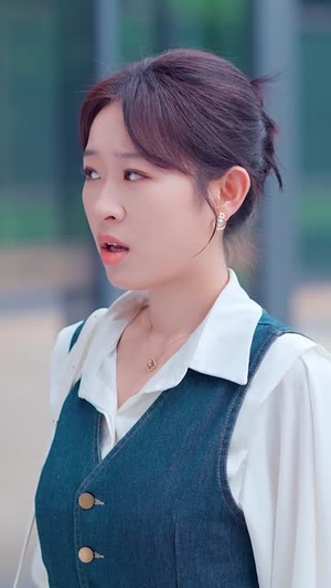 闪婚后首富老公装穷上瘾（90集）全集免费观看