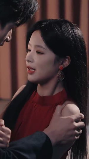 情陷港城（100集）熬夜追短剧