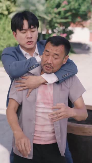 半块月饼（61集）追风的女孩短剧