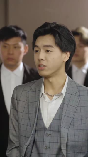 离婚前魂穿我老公（95集）剧情简介