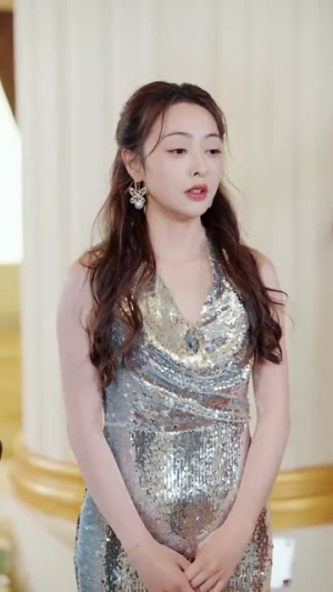 离婚后，哥哥们送我十个男模（三个哥哥送我十个男模）全集免费观看