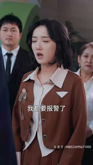 离婚后，我不装穷了（99集）最火爆短剧