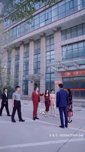 全球末日,囤积了百万物资搞直播(78集) 全球末日,囤积了百万物资搞直播(78集)全集我都看完了