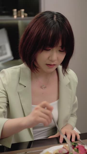 千金小姐每天都在装穷（96集）短剧太上头了