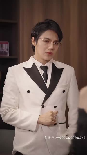 薄爷,夫人马甲又掉了(80集) 薄爷,夫人马甲又掉了(80集)免费观看全集