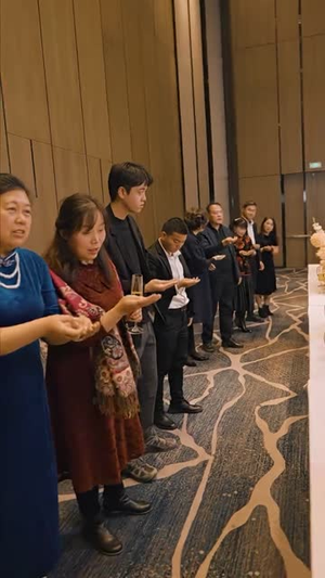 物价贬值,美女总裁跪求复合(95集) 物价贬值,美女总裁跪求复合(95集)简直不要太好看