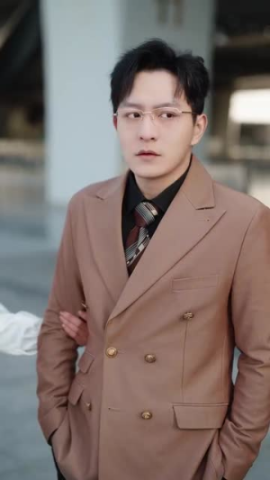 爱在万米高空（100集）短剧精彩片段