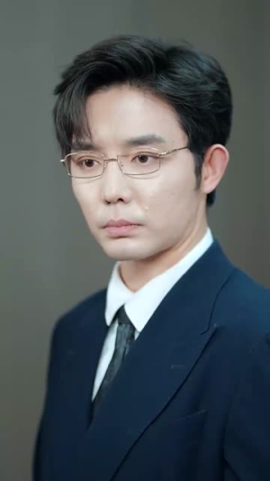 死对头破产后被我包养了(100集) 死对头破产后被我包养了(100集)好看短剧又来了