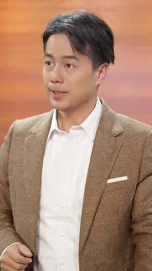 我能来回穿梭90年代（更新至40集）超火短剧抢先看