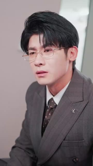 亲吻南枝(123集) 亲吻南枝(123集) 短剧越看越精彩