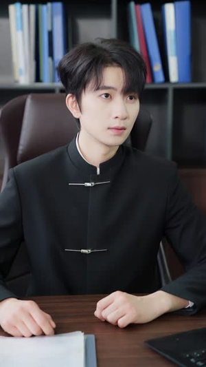 我向你奔赴而来（60集） 哪个短剧网能看