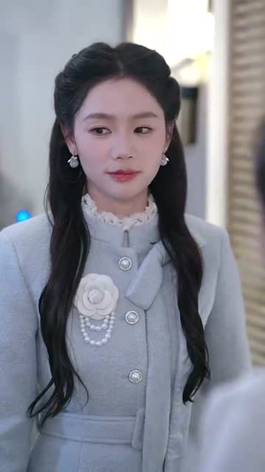 余烬中的玫瑰(33集) 余烬中的玫瑰(33集) 短剧片段推荐