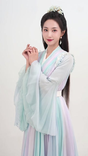 特朗普爱上在白宫干保洁的我(热门短剧英语中字) 特朗普爱上在白宫干保洁的我(热门短剧英语中字)全部免费看全集