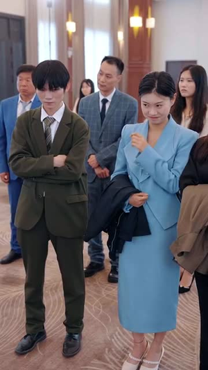 冷眼旁观的她 (61集) 番茄免费短剧