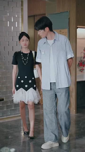 收废品怎么了我就要拒绝校花（80集）热门短剧追到爽