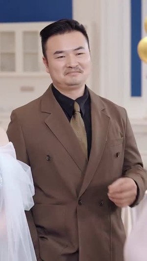 绑定花钱不还价系统校花女友惊呆了（102集）免费短剧全集看